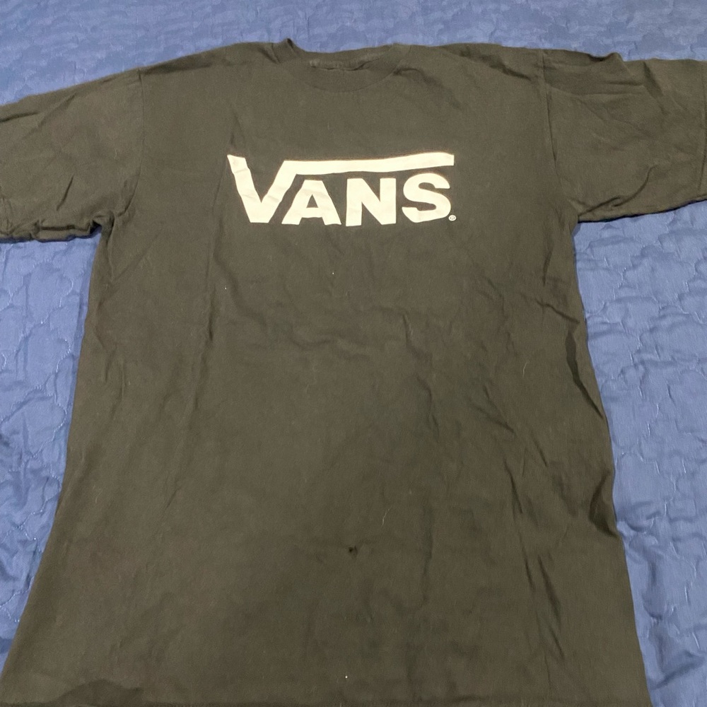 VANS Black T-shirt w minor damage